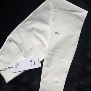 ALO *BRAND NEW WITH TAGS* Airbrush Leggings